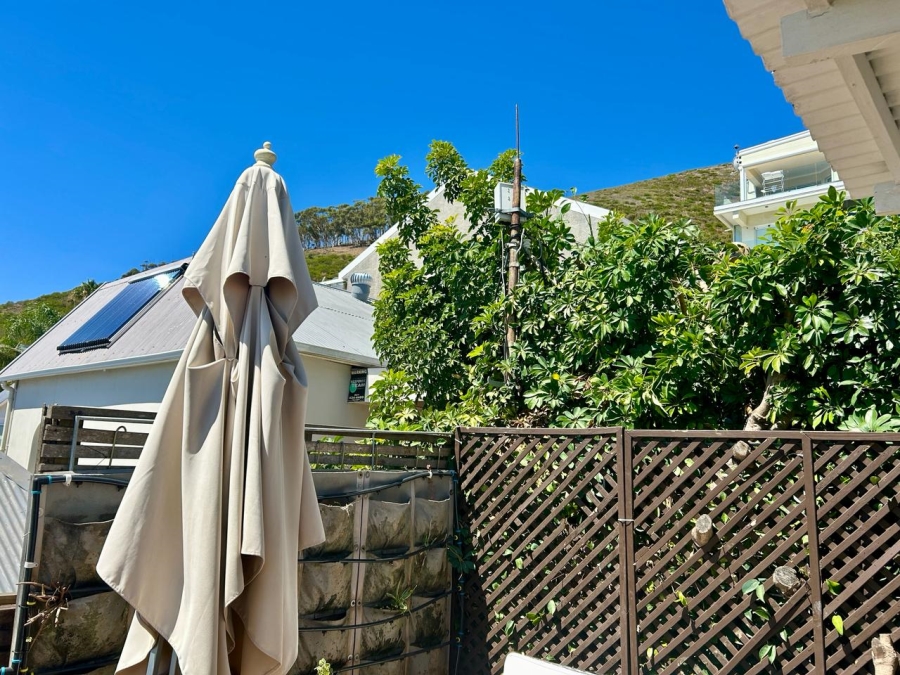 To Let 2 Bedroom Property for Rent in Sea Point Western Cape